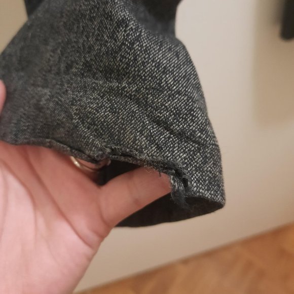 Dex Pansuit - Picture 2 of 2